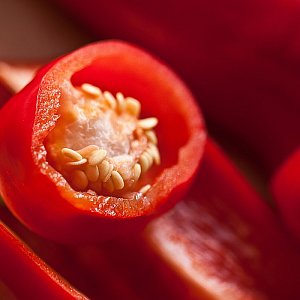 paprika-fruit-the-inside-of-the-peppers-the-grain-of-paprika